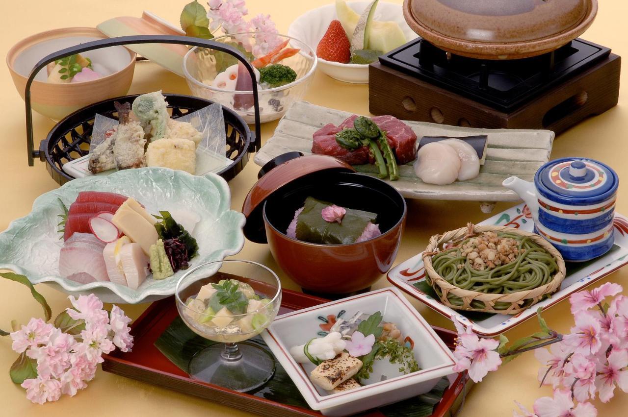 Crefeel Koto Hotel Higashiomi Buitenkant foto